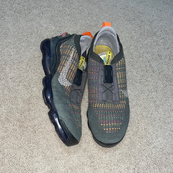 NIKE VAPOR MAX 2020 FLY NET LOCK MENS SIZE 13 MULTICOLOR NEWSPRINT COLLEGE GRAY - Picture 2 of 9